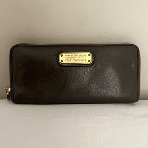 Marc by Marc Jacobs Q Zip-around Long Wallet Dark gray B315